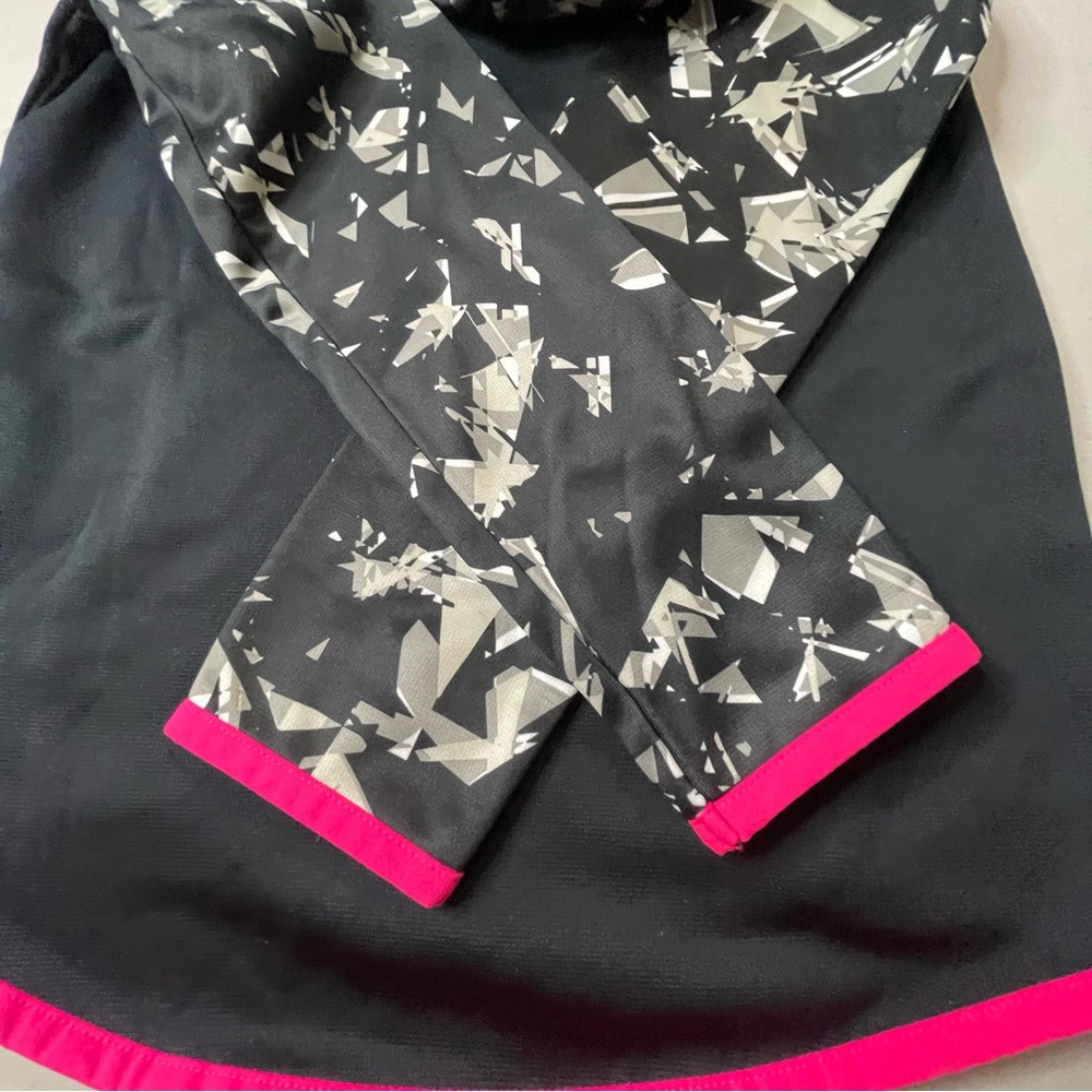 Under Armour Girls Hoodie Sweater Size YSM/P/CH - Picture 2 of 16
